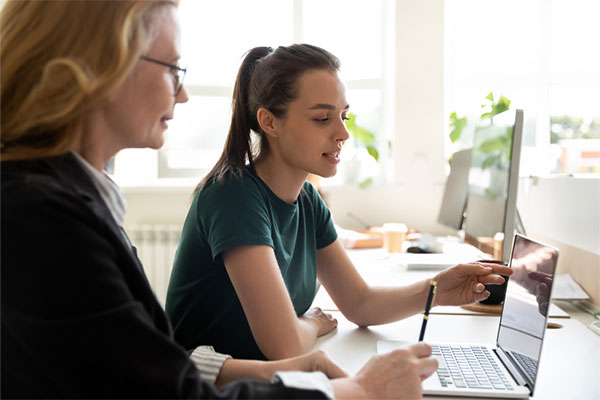 Apprentissage : des objectifs ambitieux pour la fonction publique, malgré un désengagement progressif de l’État