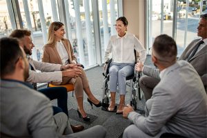 Déclaration d’emploi des travailleurs handicapés : un décret révise le calendrier et fixe la contribution due en l’absence de déclaration