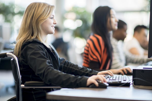 Inclusion & handicap : sortir enfin de la communication pour passer à l'action