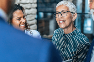 Les seniors en entreprise : nouvelles obligations en 2026